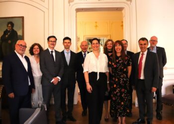 French Embassy Hosts Alumni Gathering