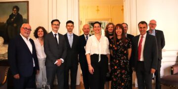 French Embassy Hosts Alumni Gathering